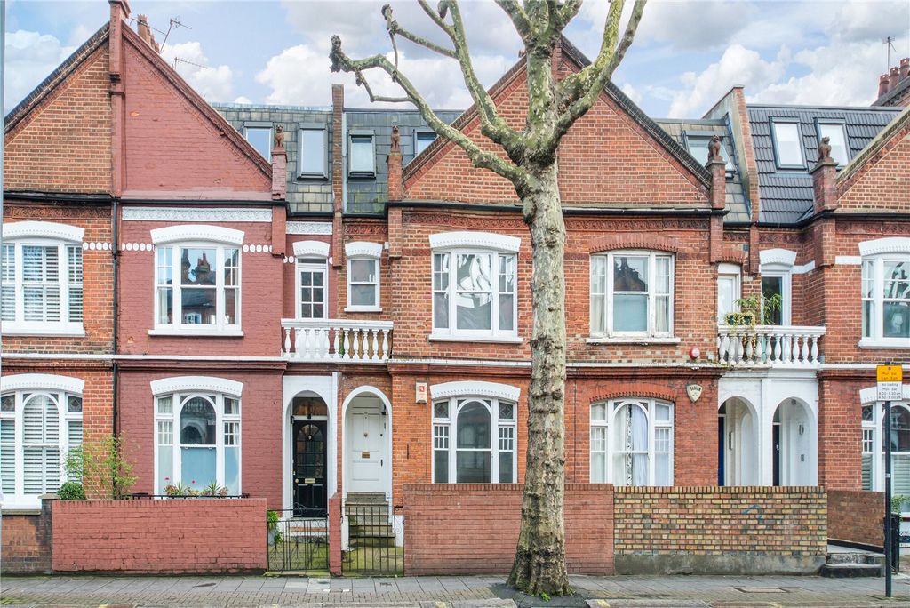 Property photo 2 of 11 Exterior