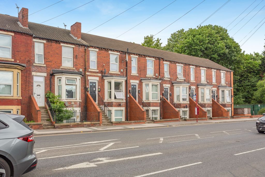 Property photo 1 of 24 St Catherine Villas, Doncaster Road, Wakefield, Wf1 5Hf