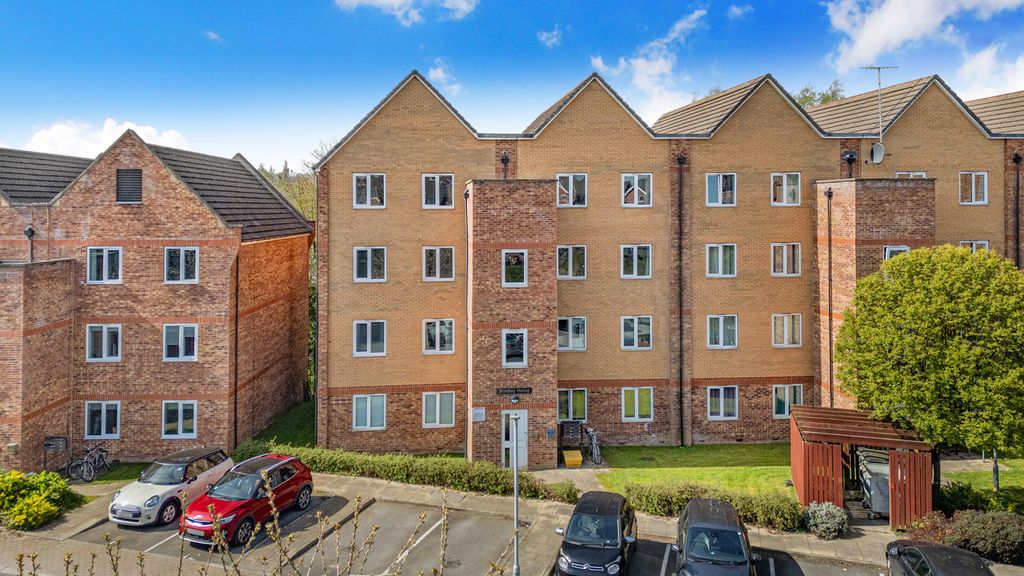 Property photo 1 of 11