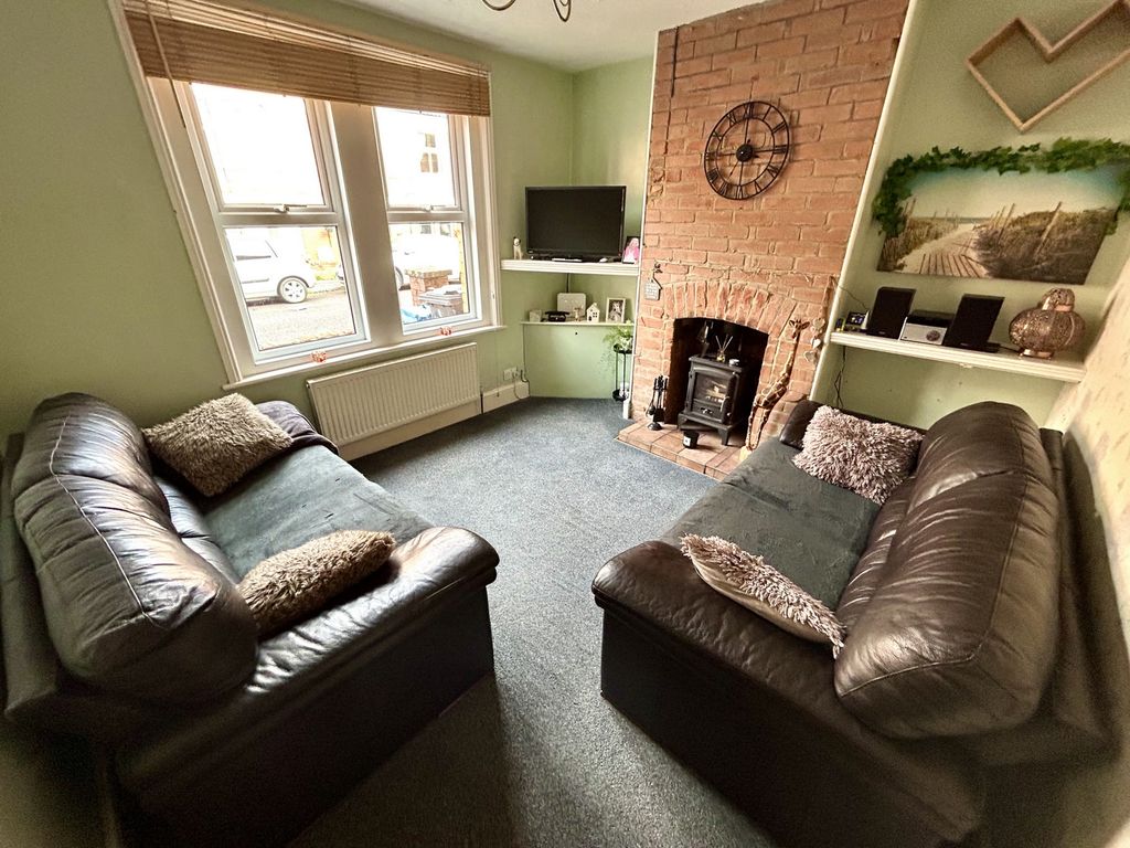 Property photo 2 of 15 Photo 11