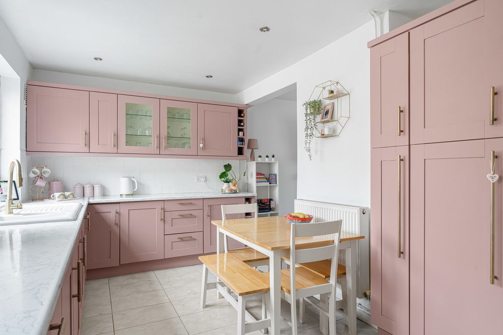 Property photo 2 of 19 Kitchen Dining