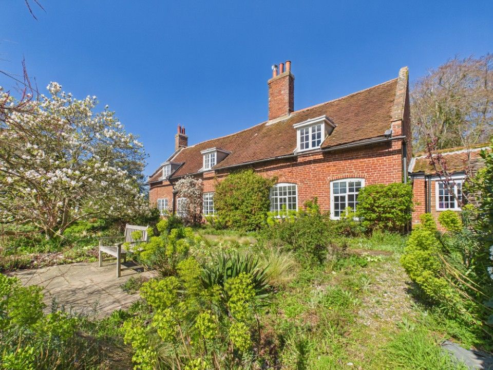 Property photo 1 of 30