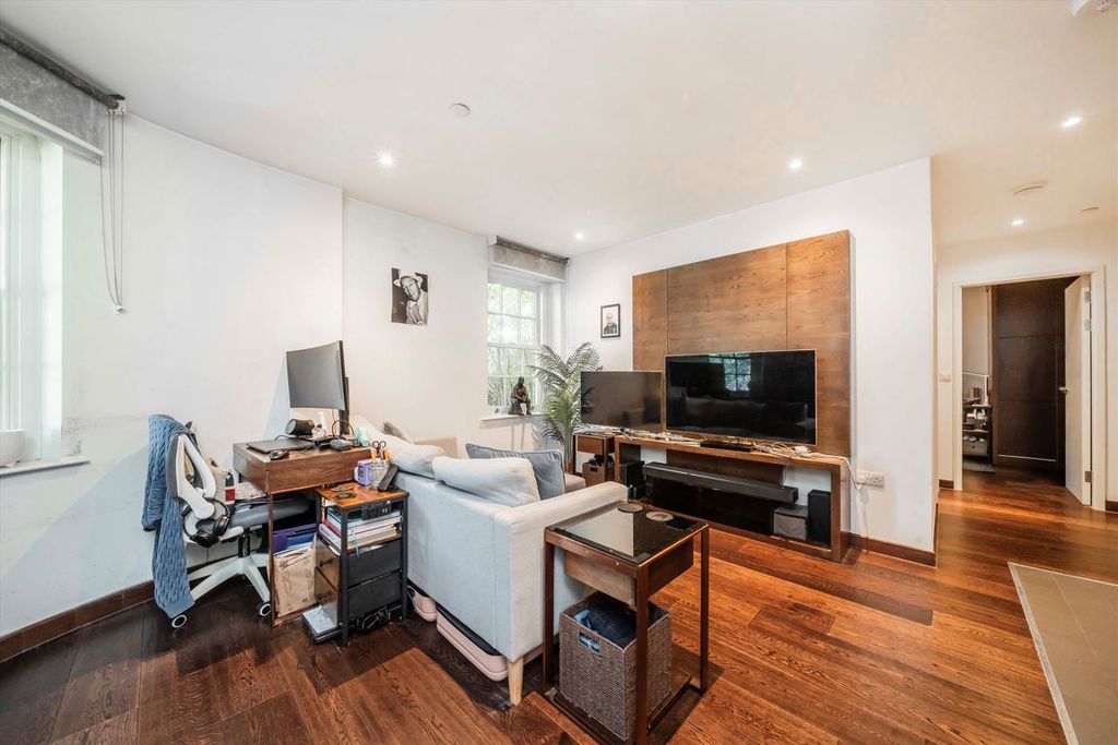 Property photo 2 of 7