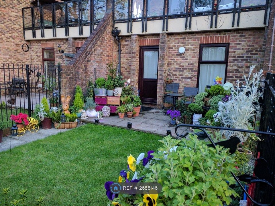 Property photo 1 of 32