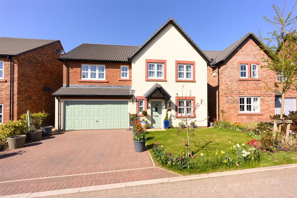 Property photo 1 of 18 External