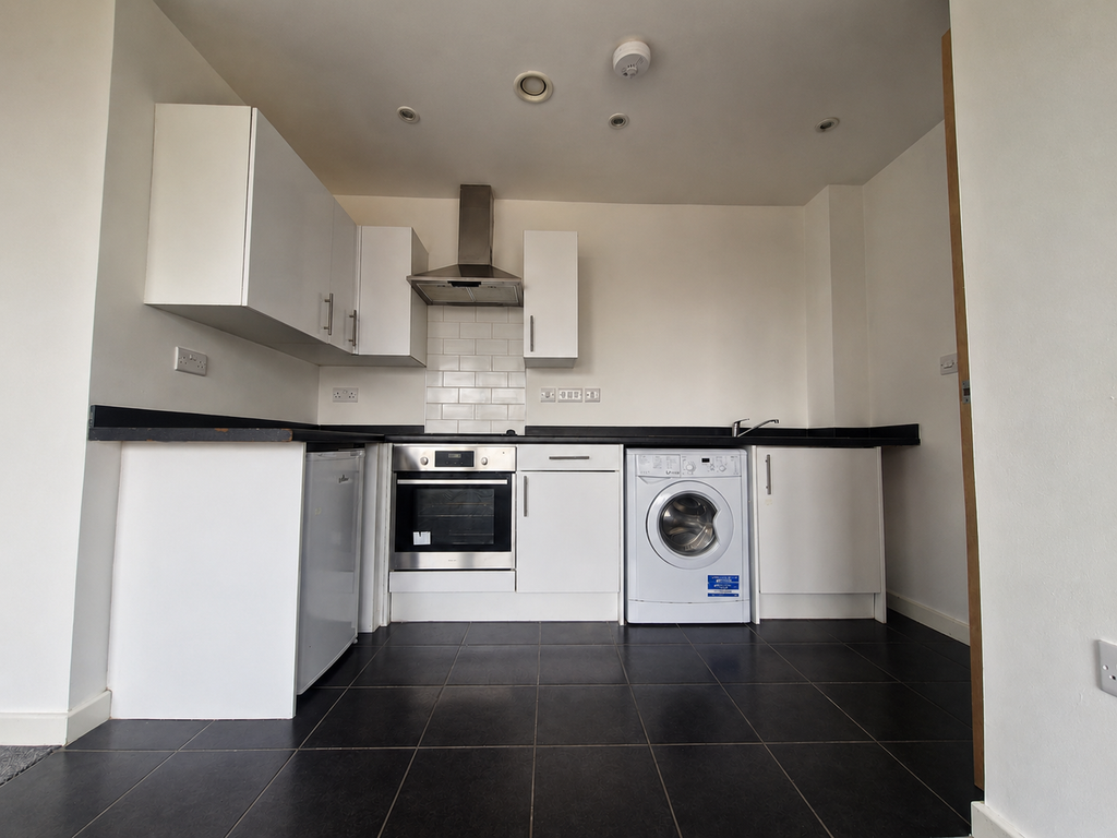 Property photo 2 of 4 Kitchen