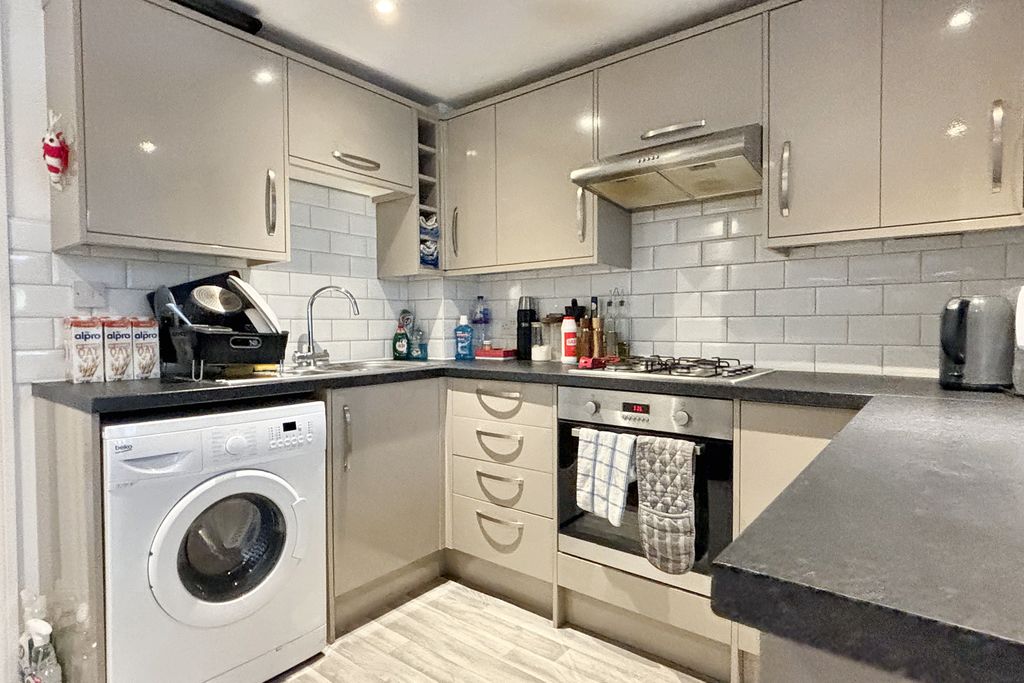 Property photo 2 of 10 Img_7594