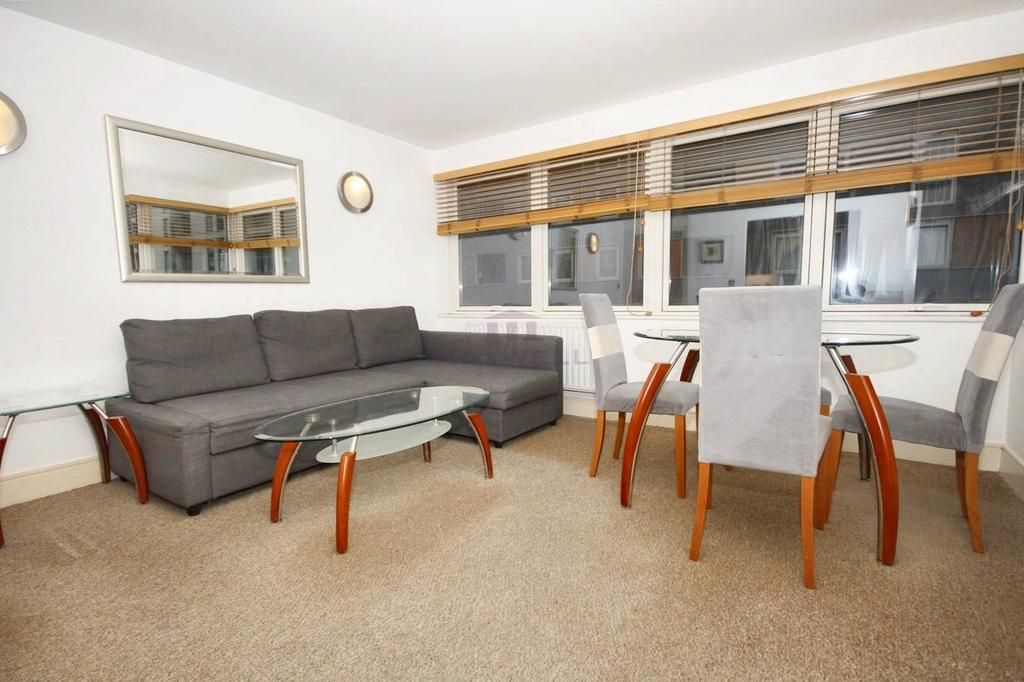 Property photo 3 of 18