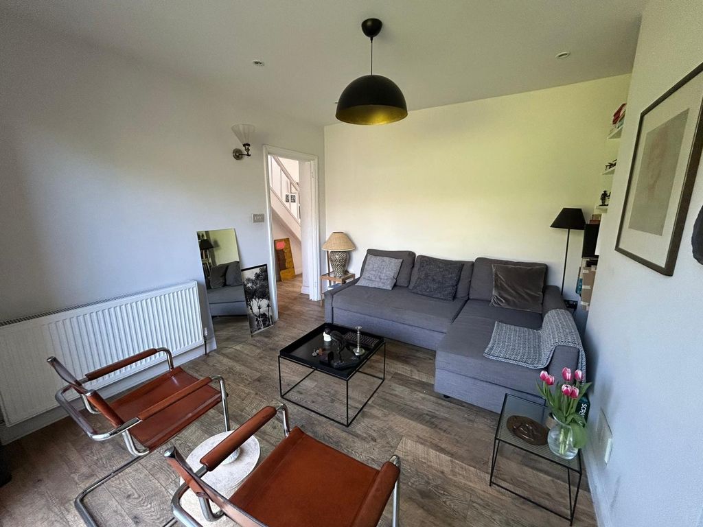 Property photo 3 of 23