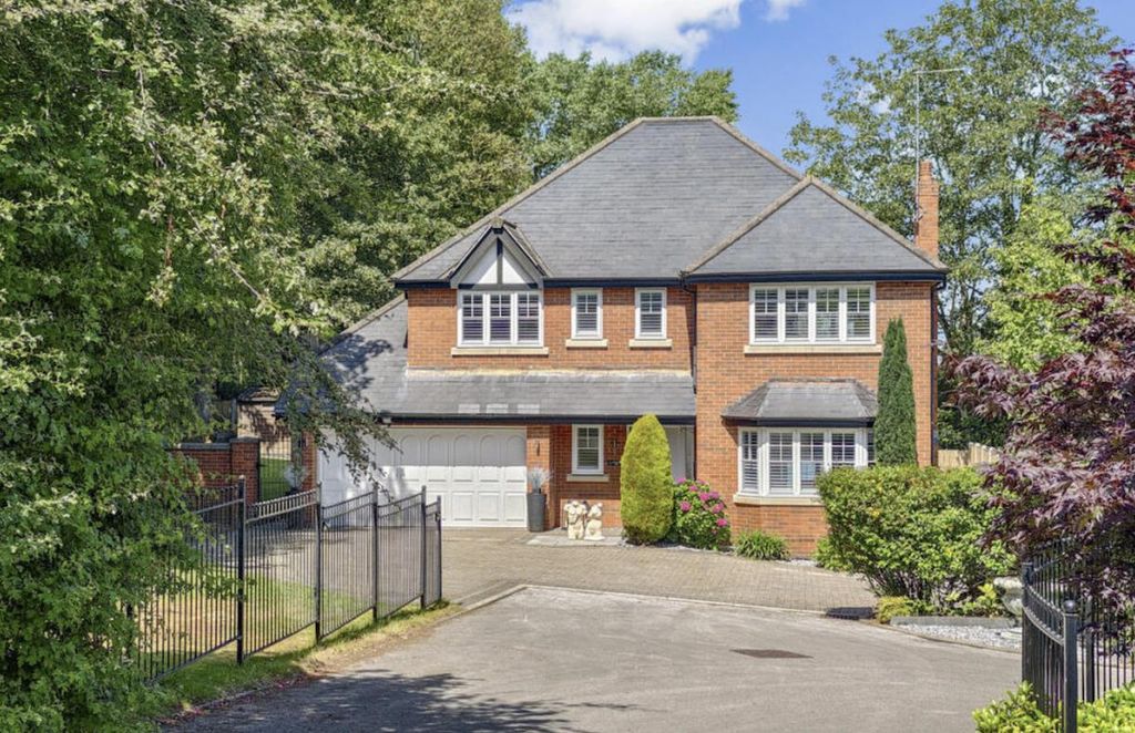 Property photo 1 of 58 Screenshot 2026-04-25 At 12.57.12.Png