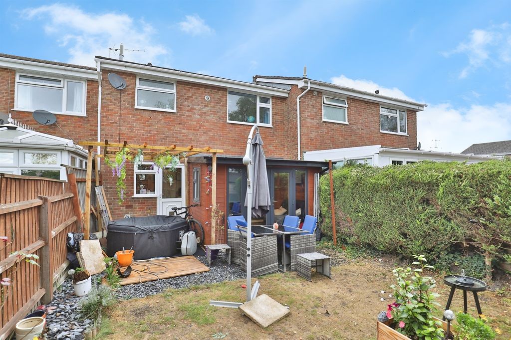 Property photo 2 of 16