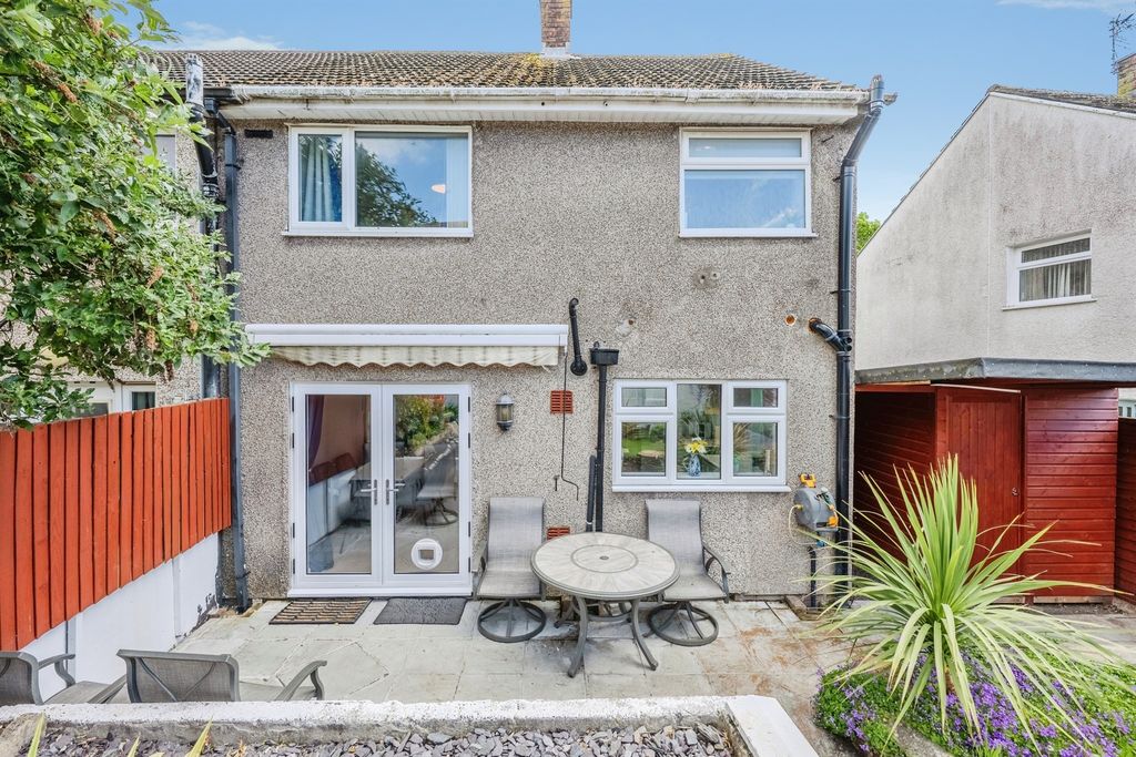 Property photo 1 of 31
