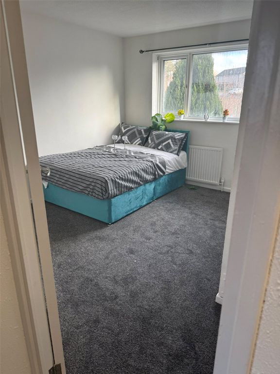 Property photo 3 of 12 Bedroom 1