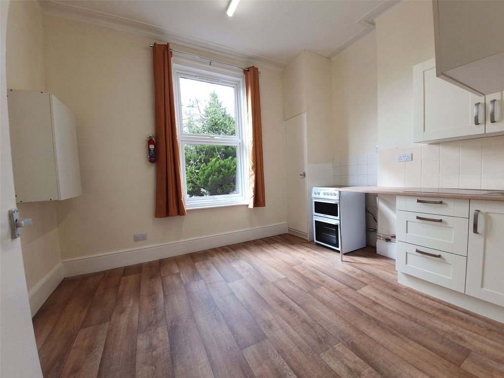 Property photo 3 of 29 Picture No. 24