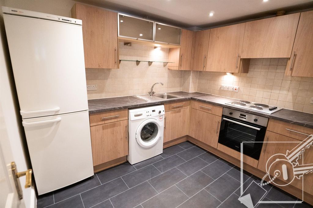 Property photo 2 of 15 Kitchen