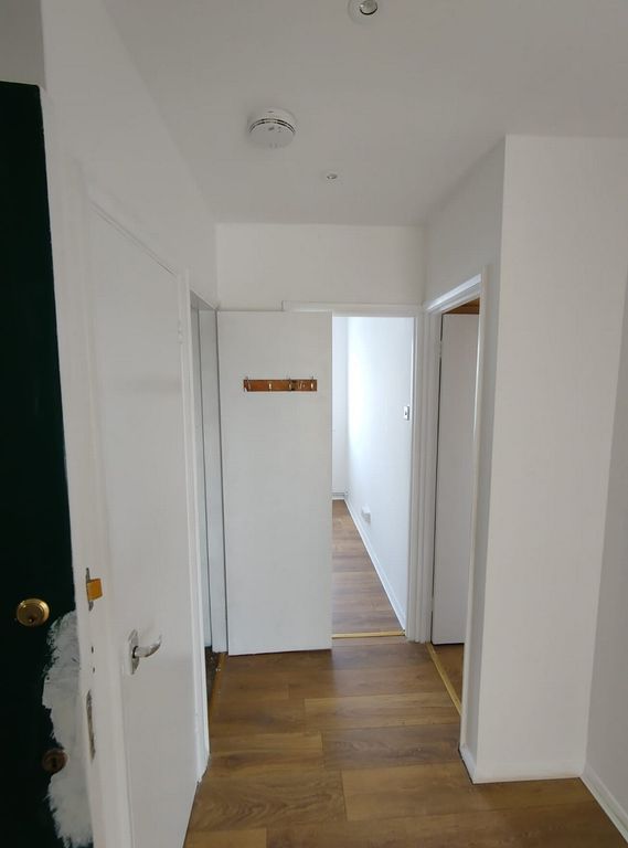 Property photo 2 of 7 Photo 1
