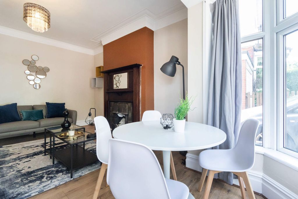 Property photo 2 of 7 Property Photo