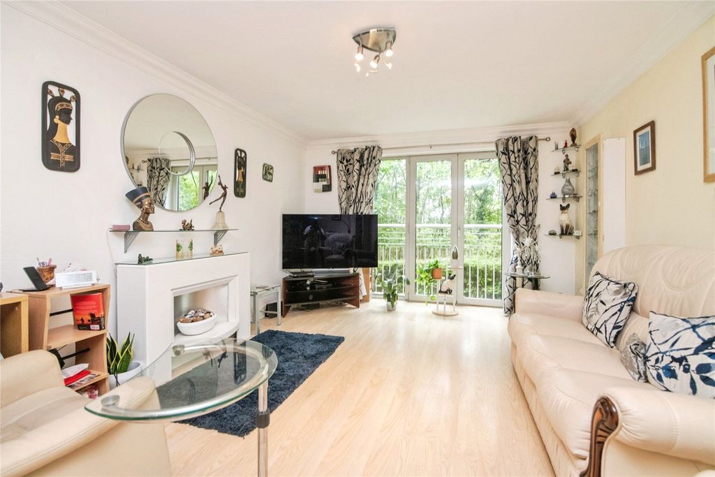 Property photo 3 of 18 Picture No. 09