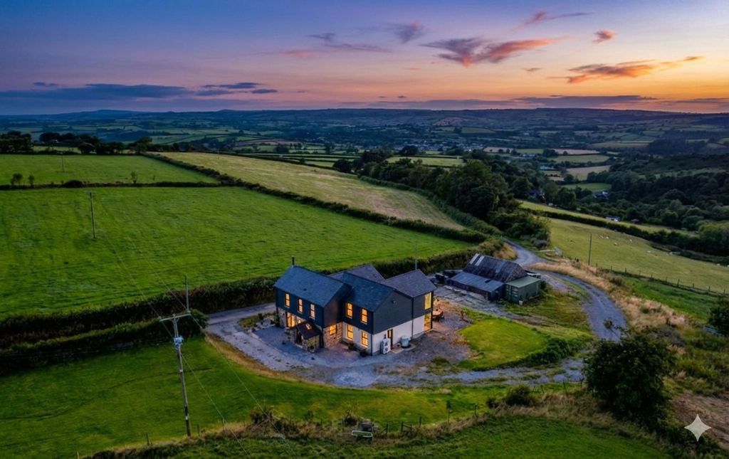 Property photo 1 of 50