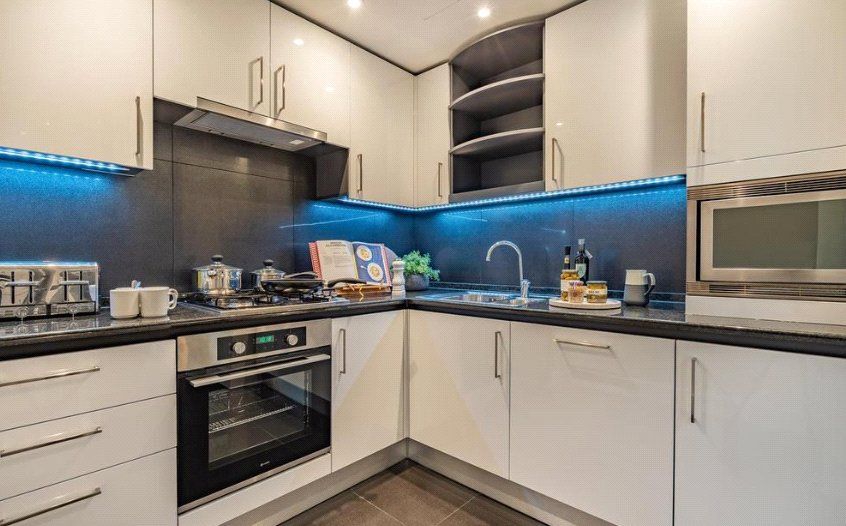 Property photo 3 of 11 Picture No. 10