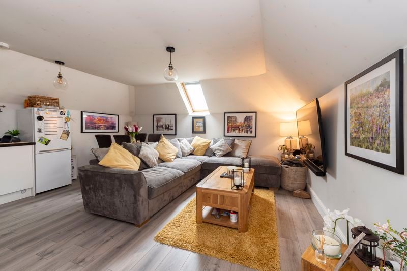 Property photo 3 of 16 Photo 7