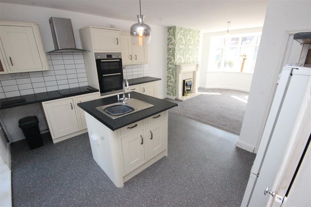 Property photo 2 of 14 Img_0862.Jpg