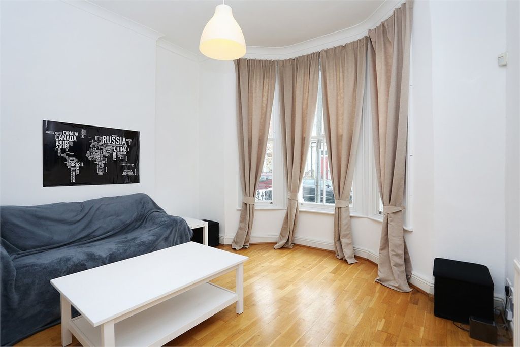 Property photo 1 of 5
