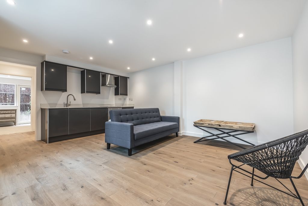 Property photo 2 of 7 471780 (2)