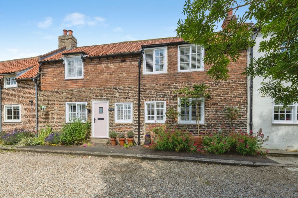 Property photo 1 of 15 Pbox-Img.Jpg