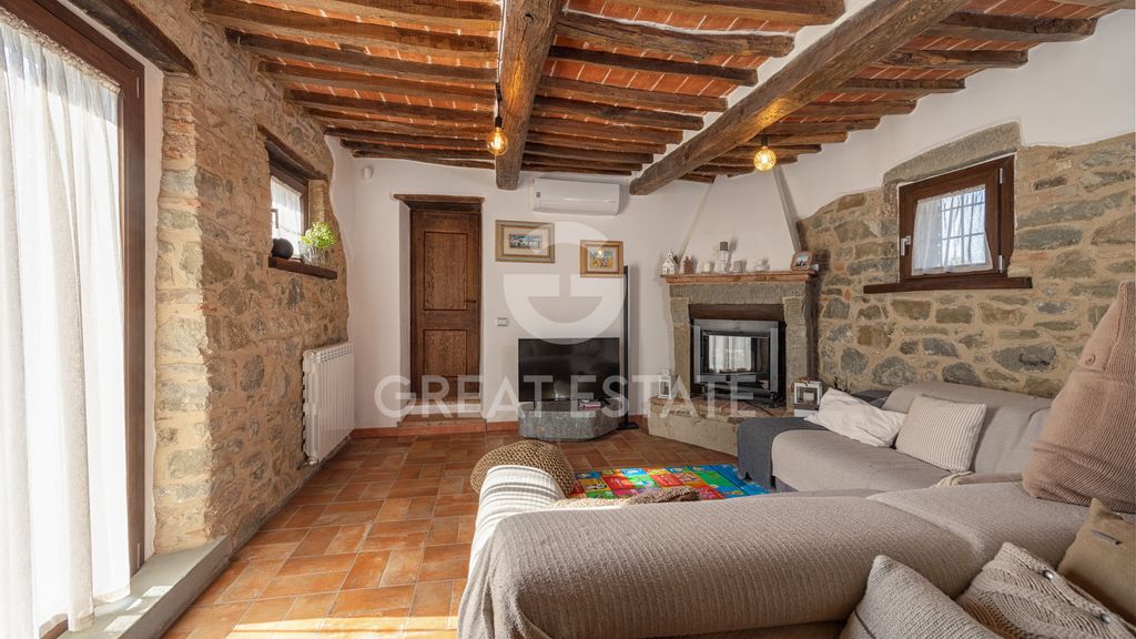 Property photo 2 of 27 Interiors