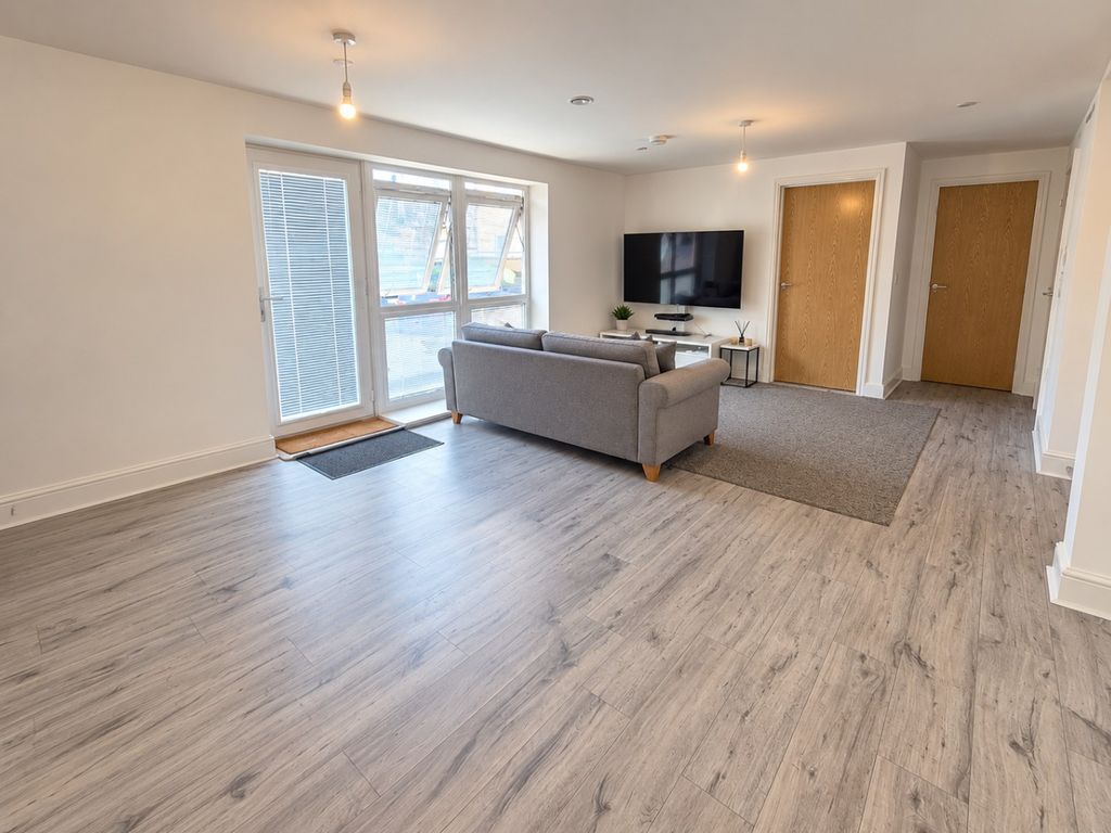 Property photo 3 of 9 5537512