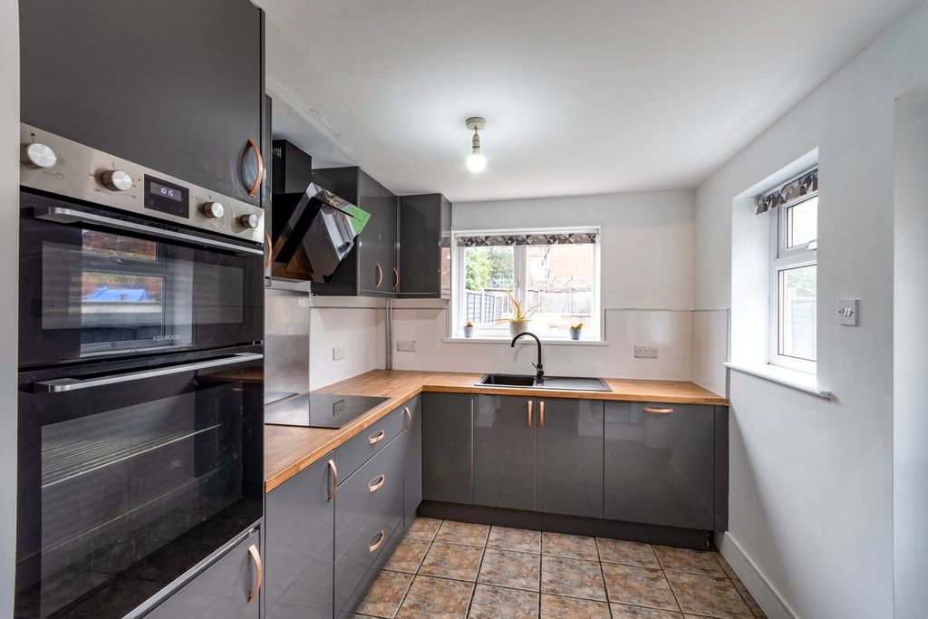 Property photo 3 of 14