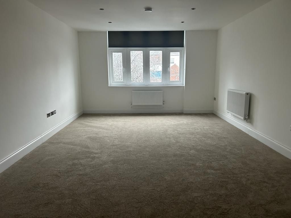 Property photo 3 of 7 Living Room
