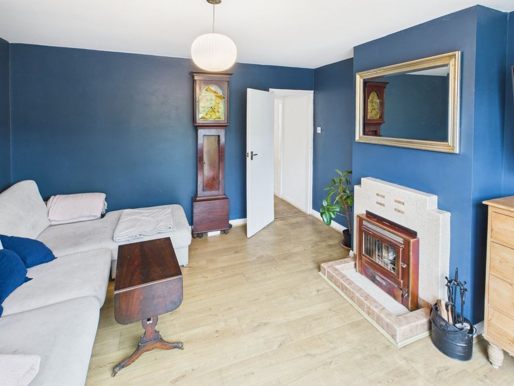 Property photo 2 of 12 Living Room