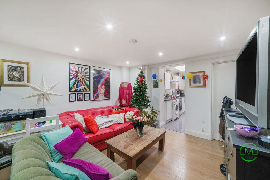 Property photo 2 of 10 Gallery