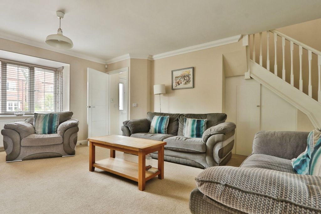 Property photo 3 of 17 4322168