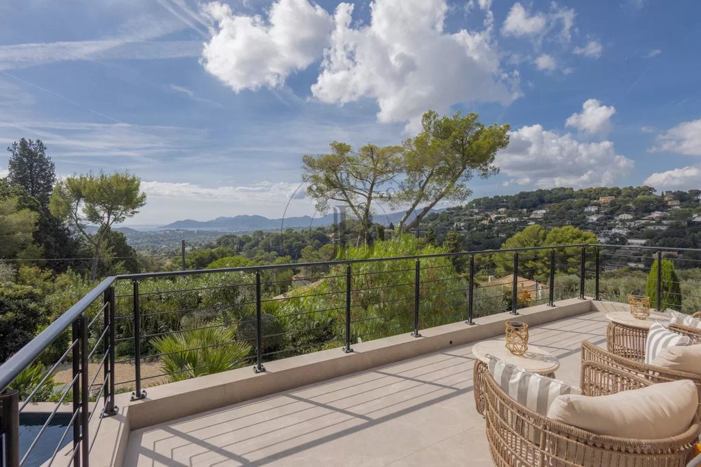 Property photo 1 of 26 Mougins - Villa With Panoramic Sea Views
