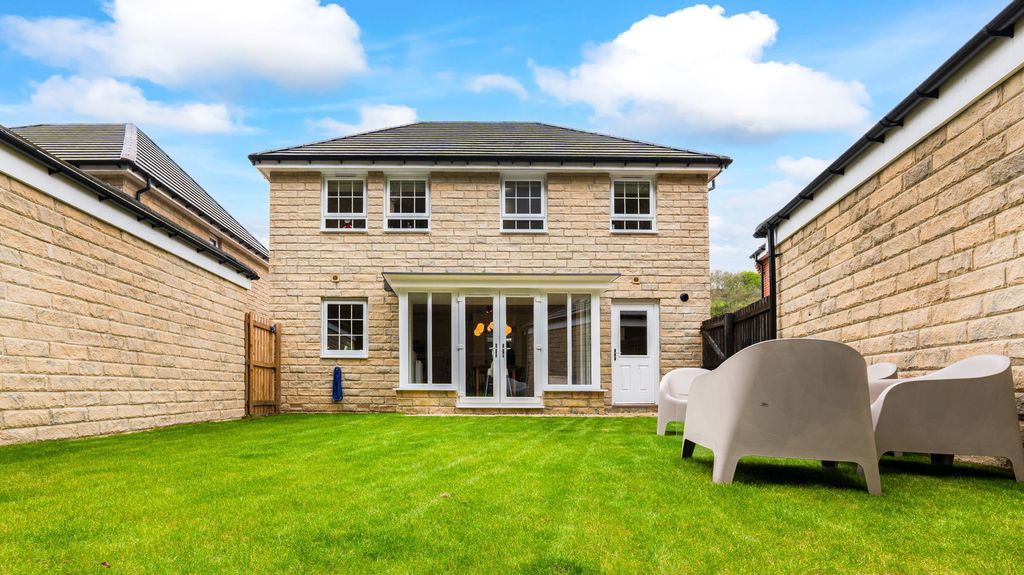 Property photo 3 of 49