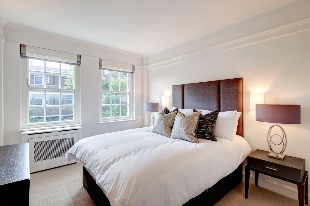 Property photo 3 of 6