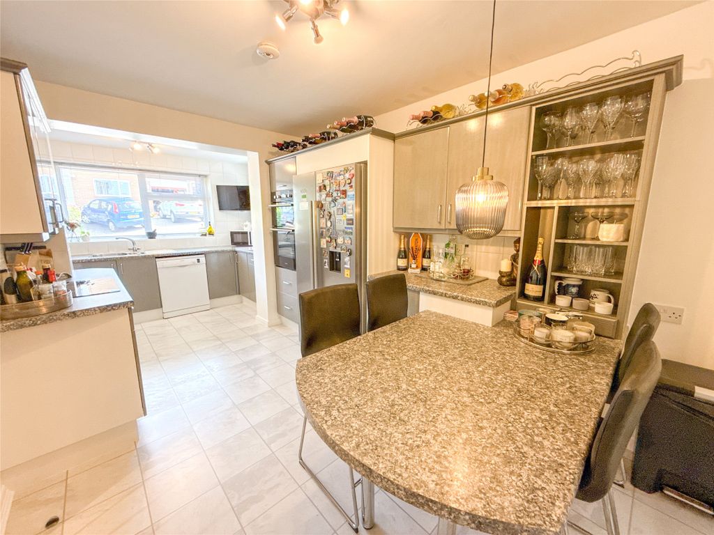 Property photo 3 of 44 Breakfasting Kitchen