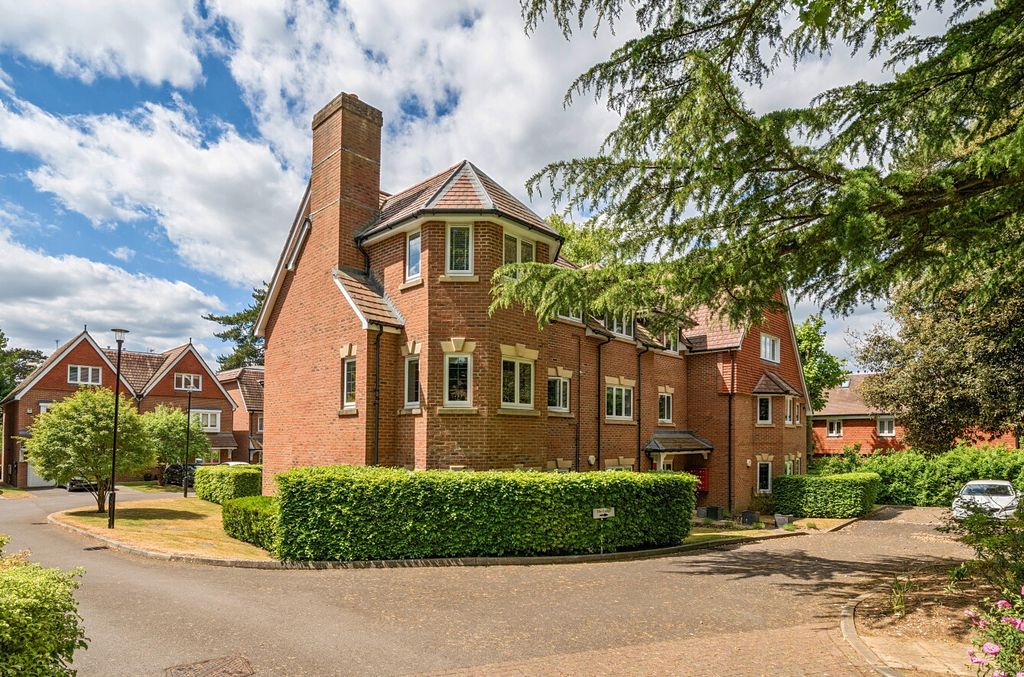 Property photo 1 of 19 1455492-15-6A031c...