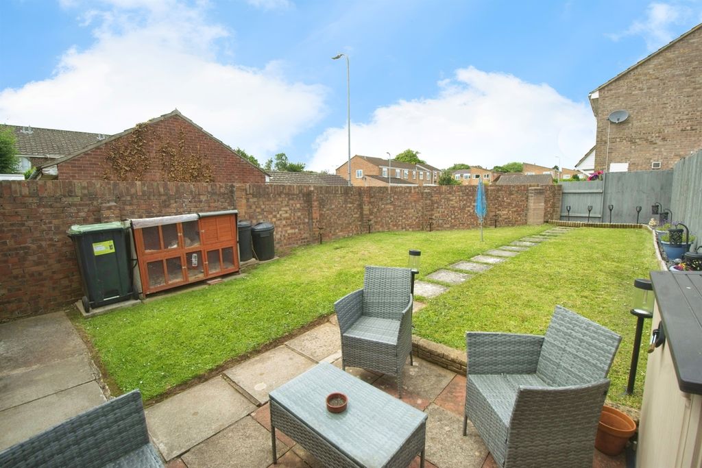 Property photo 2 of 18