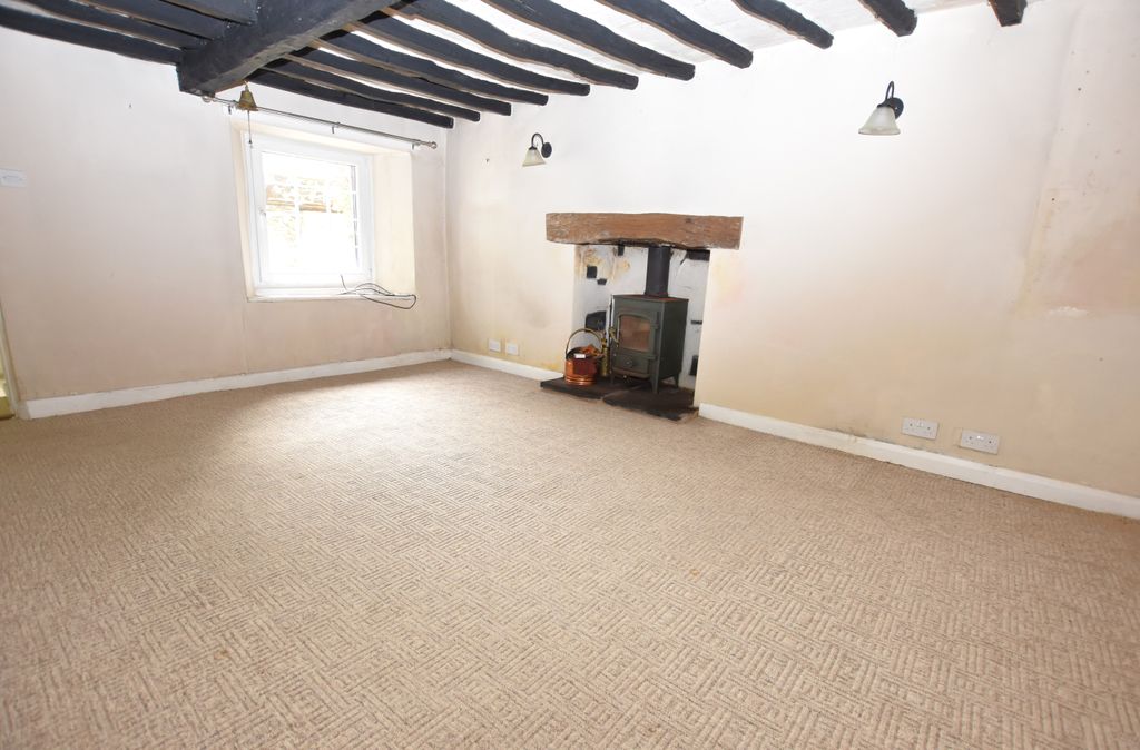 Property photo 2 of 27