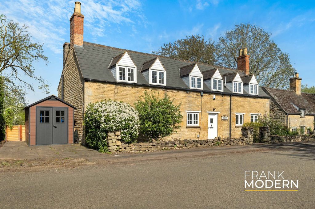 Property photo 1 of 53