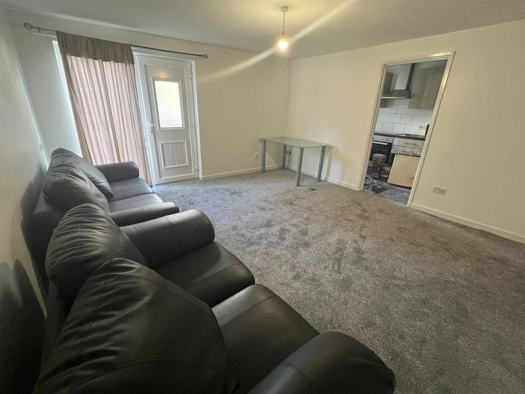 Property photo 2 of 3 65070B2A-c88A-4308-A917-58663c24F360.Jpg