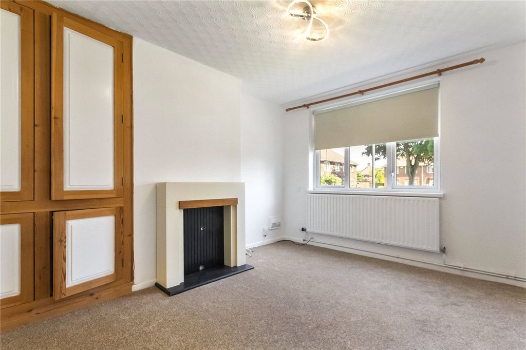 Property photo 2 of 25 Picture No. 24