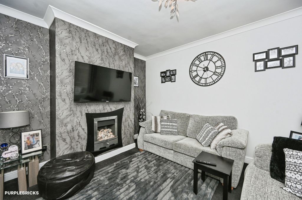 Property photo 3 of 22