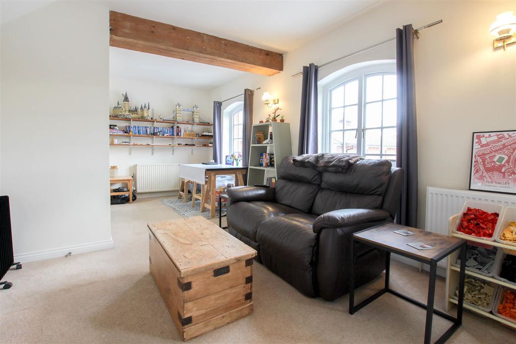 Property photo 2 of 11 Img_8370.Jpg