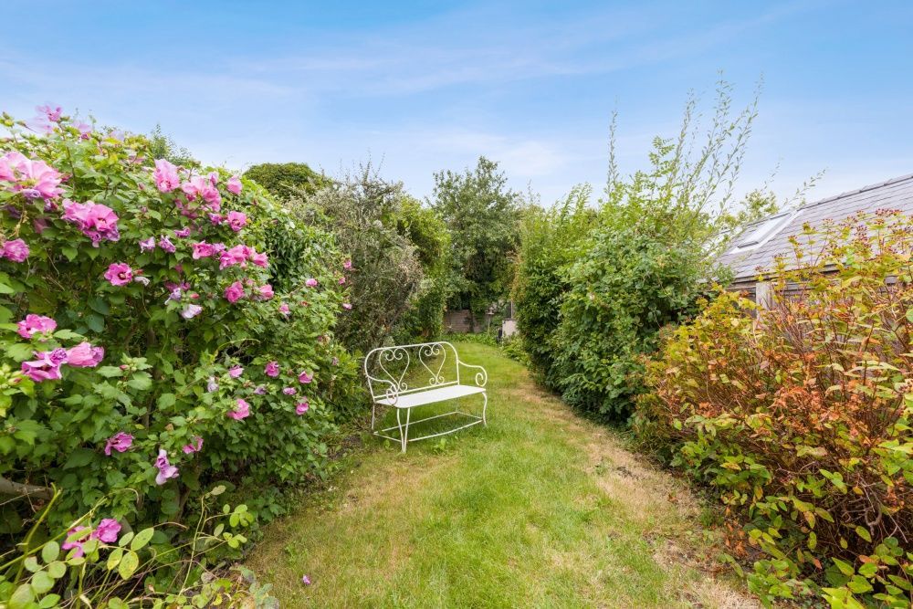 Property photo 3 of 22