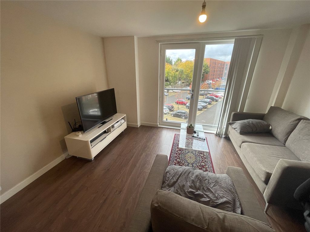 Property photo 2 of 8 Picture No. 04